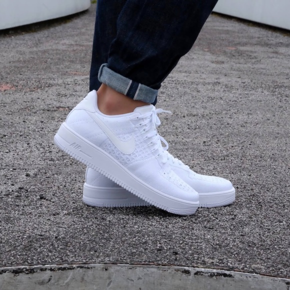 Brand New Men's Nike White Sneaker Brand New Men's Nike White Sneaker
